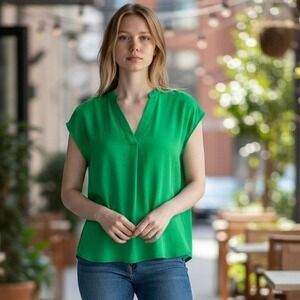 Rachel Rachel‎ Roy Kelly Green Satin V-Neck Blouse Size M Cap Sleeve Office